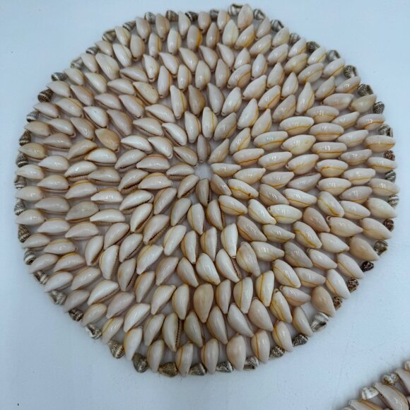 Seashell Trivet Cowrie Shell Trivet  Hot Pot, Hot Pad  Natural decor  Beach Hous - Picture 5 of 6